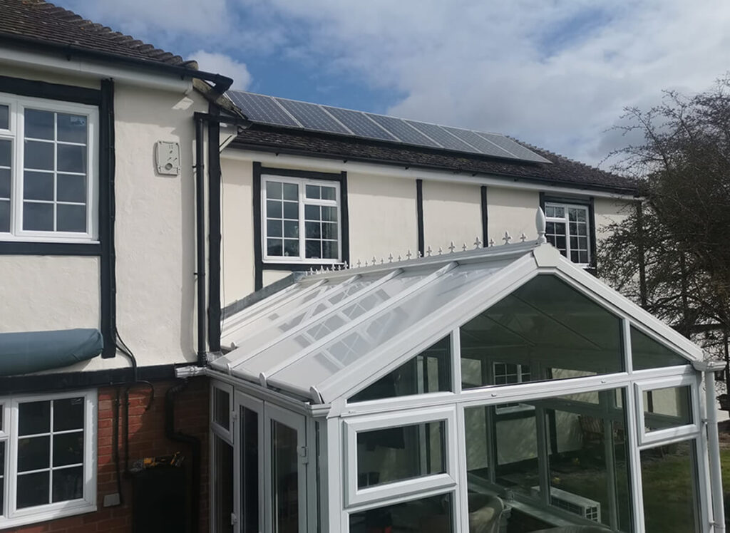 Why choose Rosy Roof for conservatory roof replacement in Peterborough