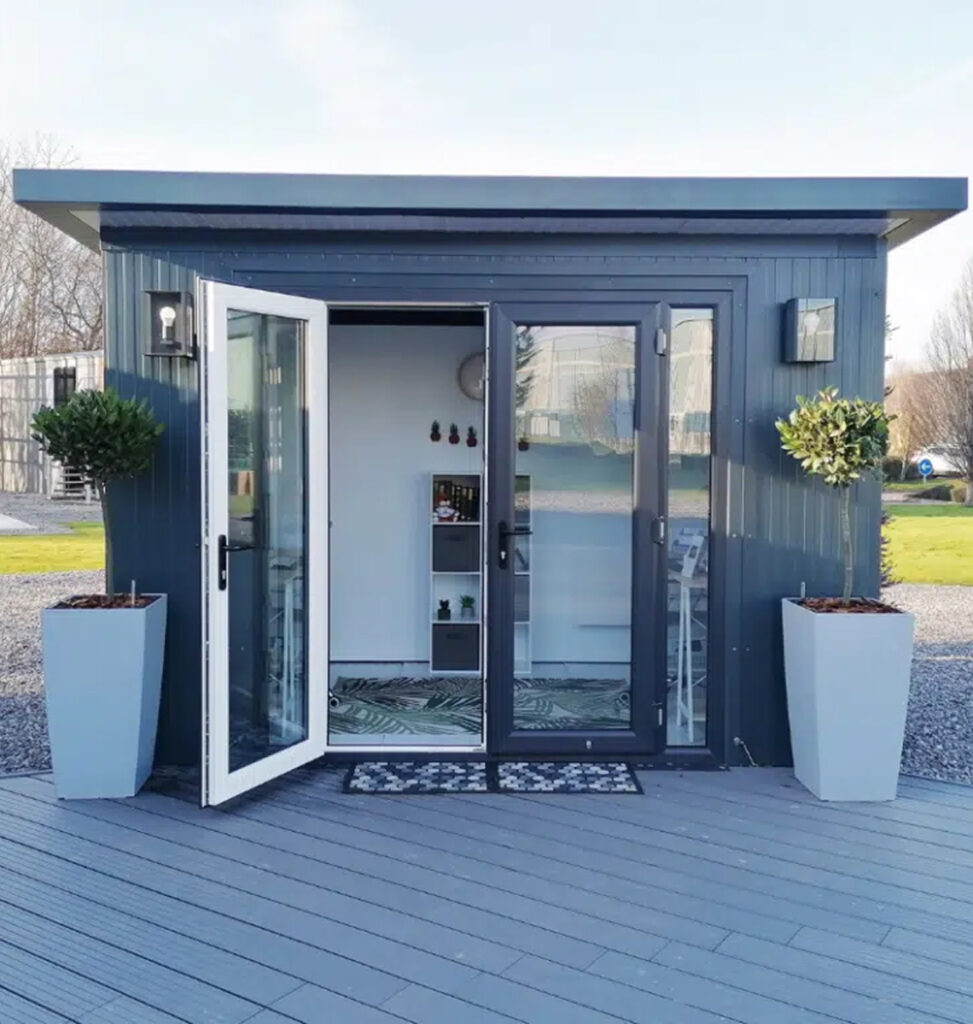 Why Rosy Roof is the best choice for conservatory roof replacement in St Albans